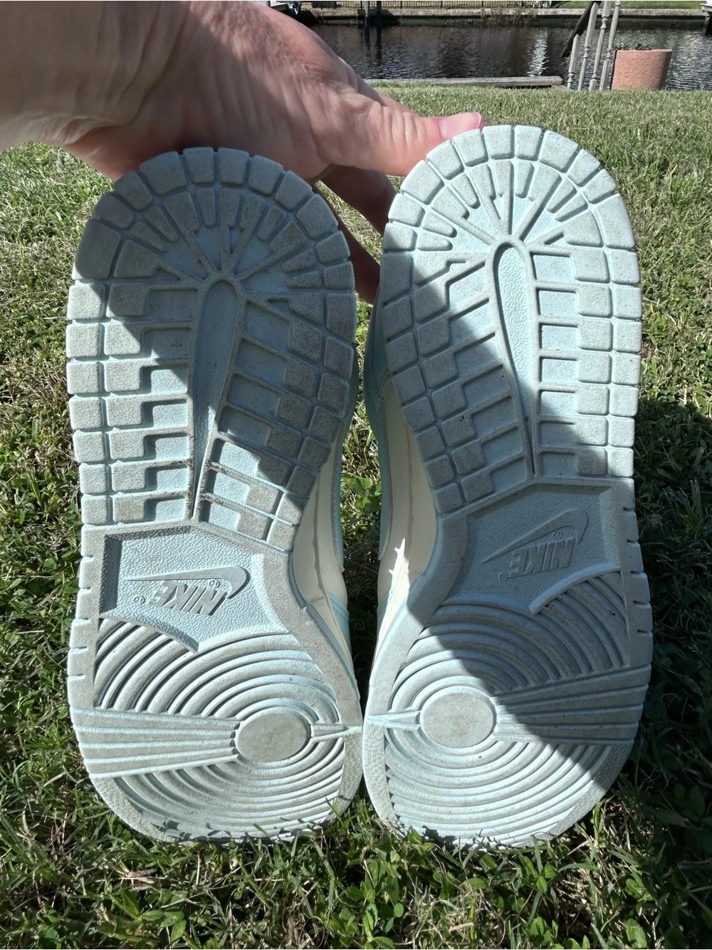 Nike Kids Low-Top Sneakers in Sky Blue and White